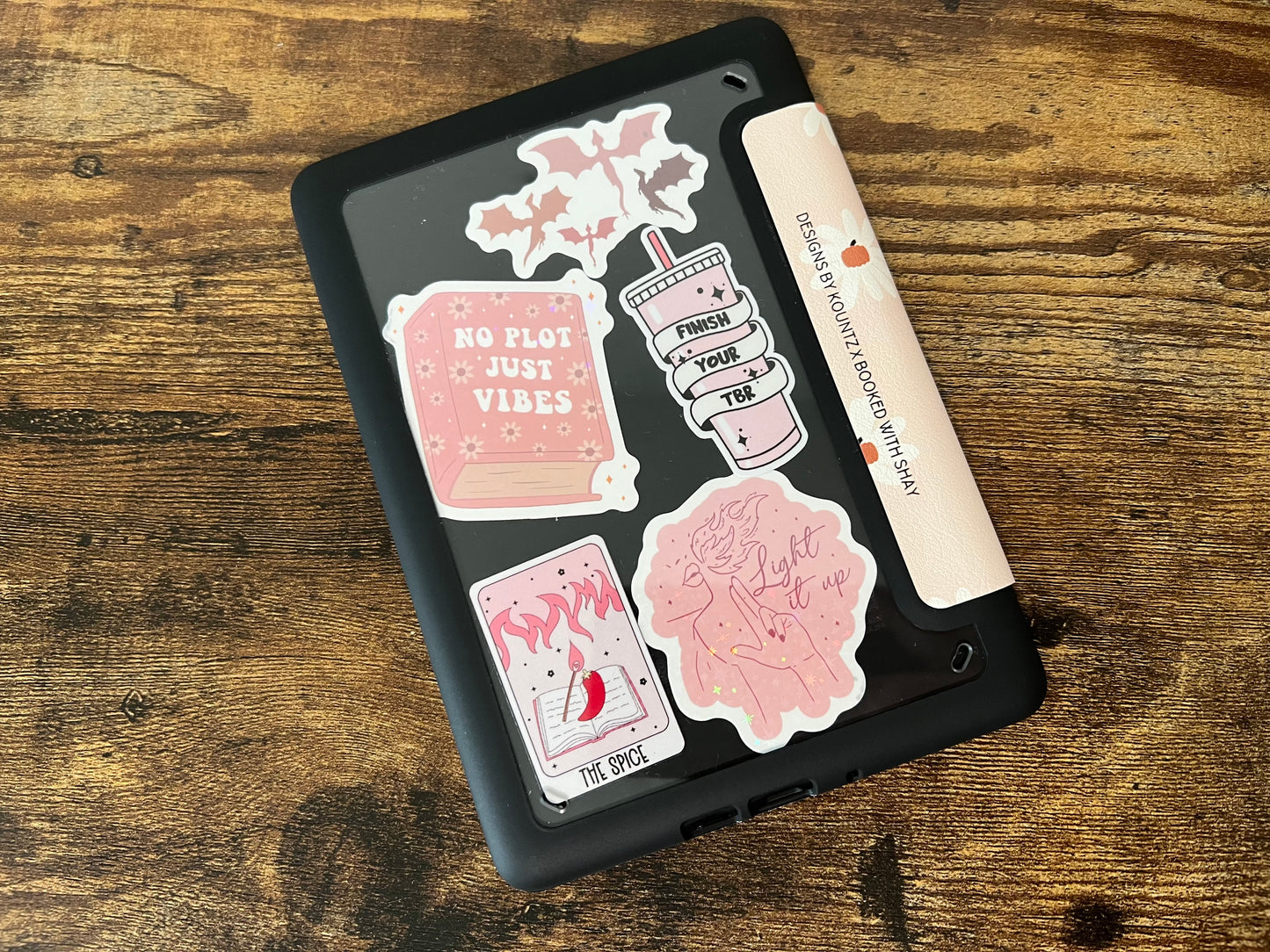 Pumpkin Flower Kindle Case (11th Gen Paperwhite)