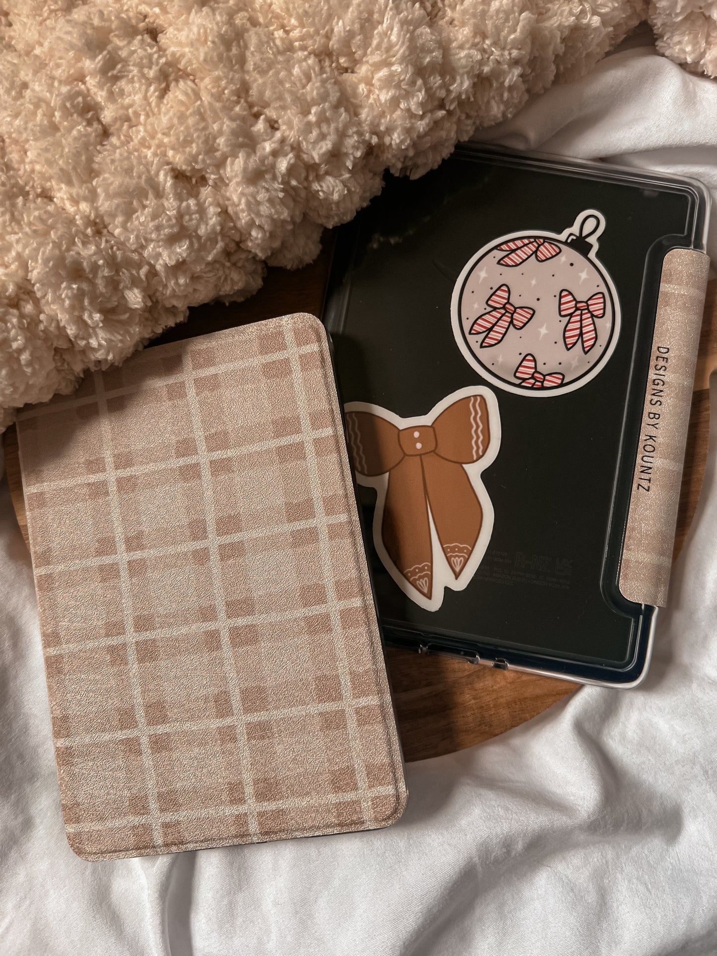 B-Grade Plaid Kindle Case