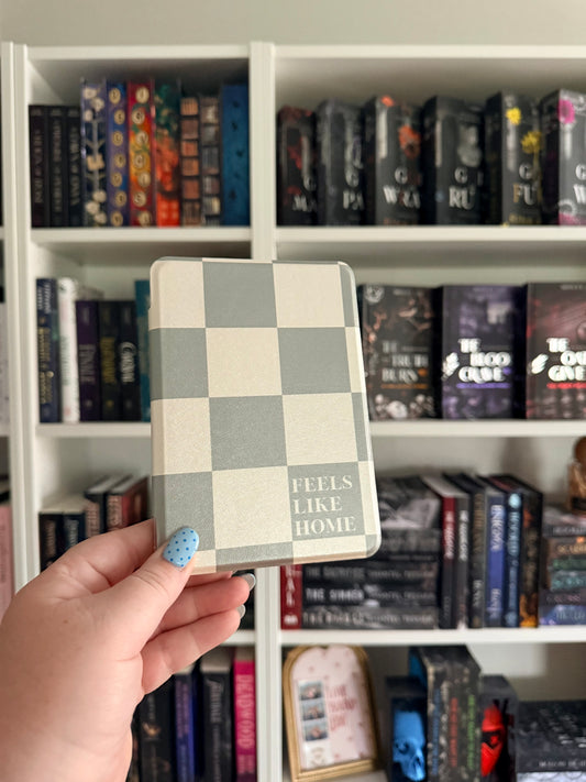 Feels Like Home Checkered Clear Back Kindle Case