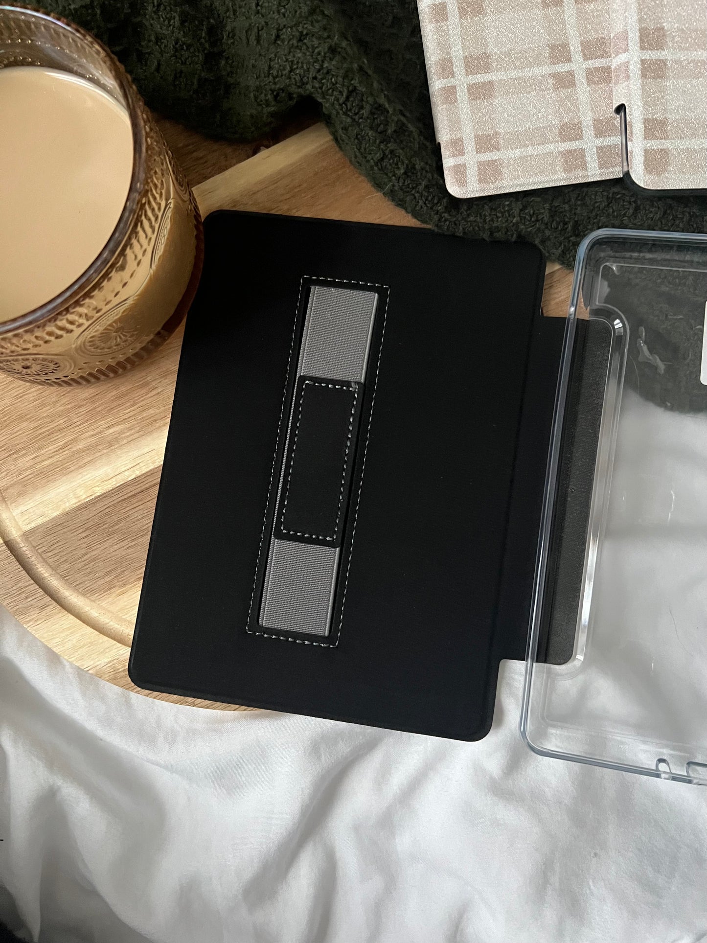 B-Grade Plaid Kindle Case